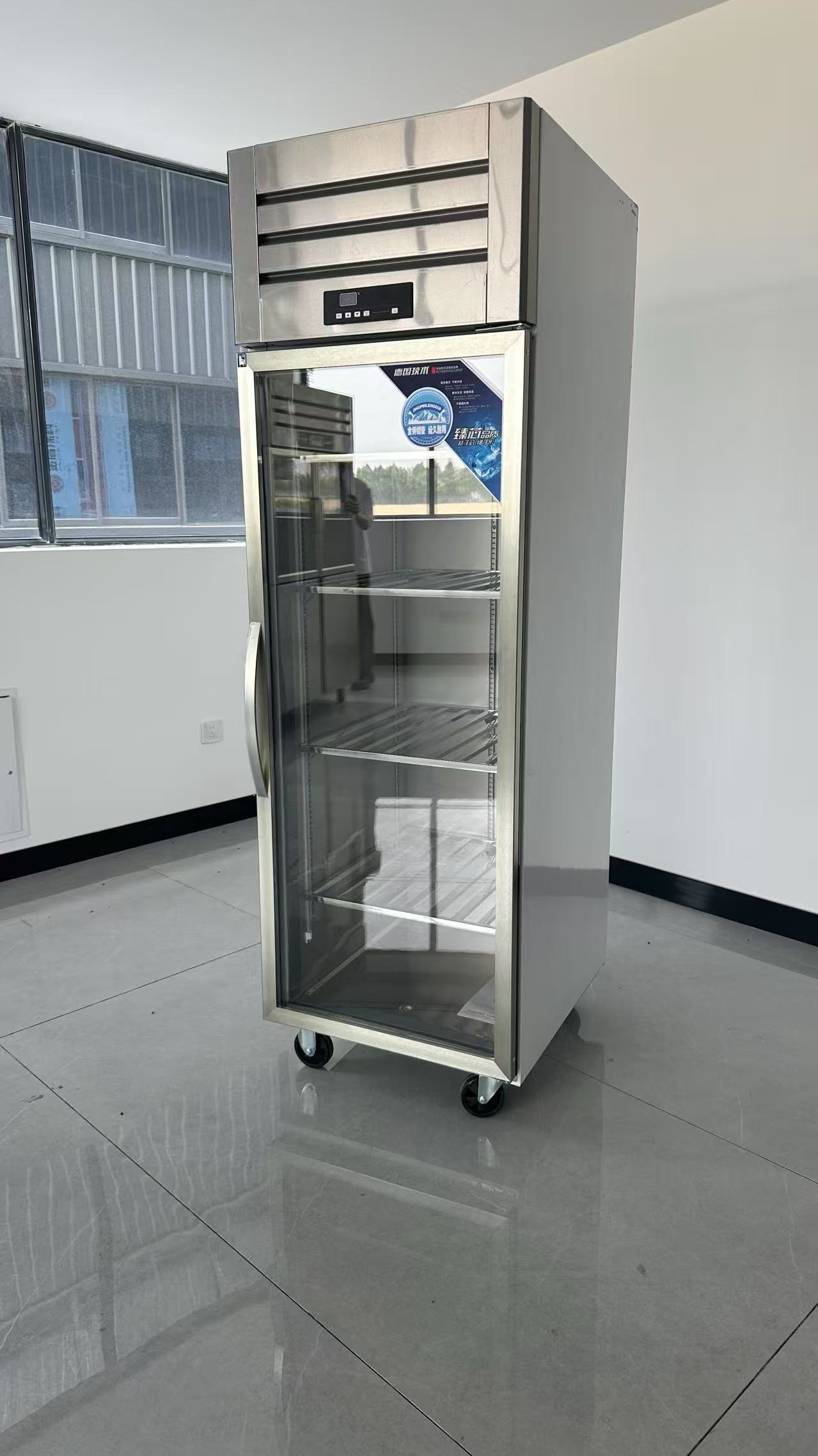 ثلاجة تجارية عمودية عالية الأد - مراجعة Commercial Kitchen Fridge وسعره